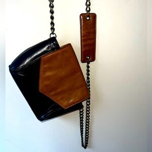 Vintage Dooney Bourke leather with chain!